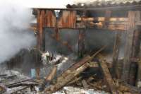 В Минусинске сгорели надворные постройки