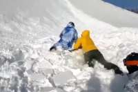 В Хакасии лавина сошла на сноубордиста