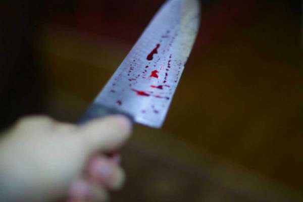 Житель Черногорска получил удар ножом за задержку арендной платы