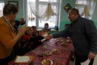 Минусинских инвалидов наградили медалями и грамотами