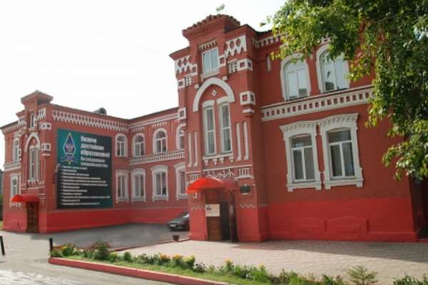 Директор Ачинского филиала Красноярского аграрного университета незаконно получила почти 800 тыс. рублей