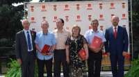Пятеро жителей Каратузского района награждены почетными знаками и премиями