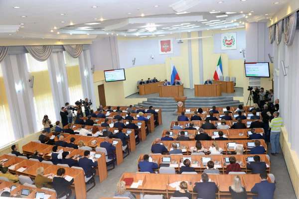 Парламент Хакасии не смог избрать своего представителя в Совете Федерации