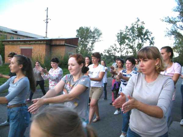 Минусинские медики готовят зажигательный танец для горожан