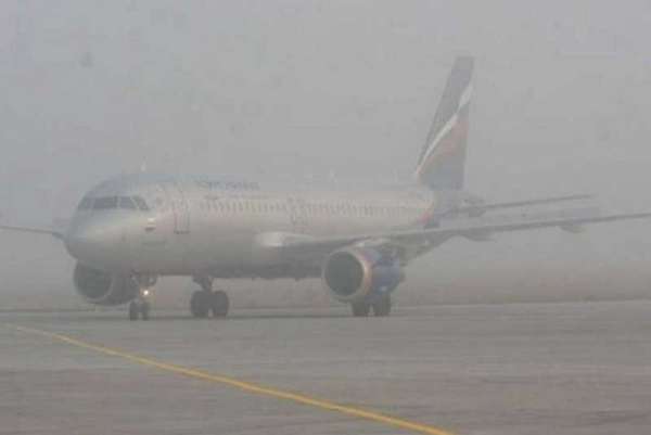 В Хакасии из-за тумана второй день задерживаются самолёты