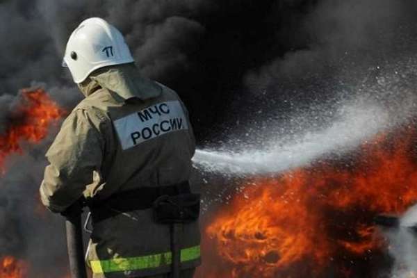 В Черногорске полностью сгорел автомобиль