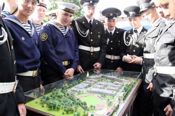 Минусинские мальчишки могут попытаться поступить в президентское училище