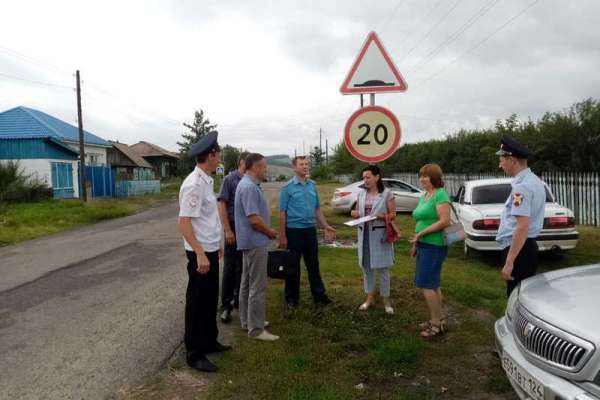 В Минусинском районе с нарушениями установили автобусную остановку