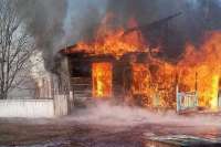 В Минусинске при пожаре пострадали два человека