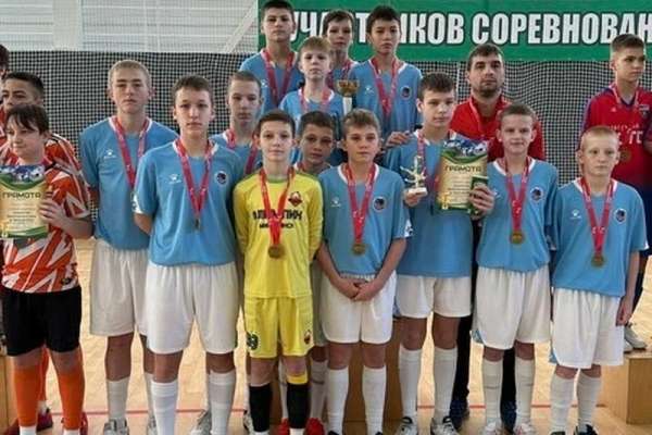 Минусинские спортсмены вернулись с победой с краевого Первенства по мини-футболу