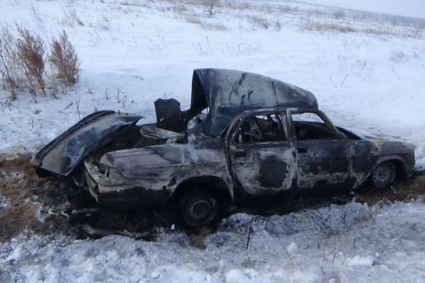 В Хакасии в пути от возгорания взорвался автомобиль