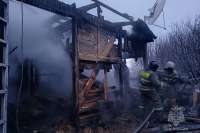 Два человека погибли при пожаре в Шушенском
