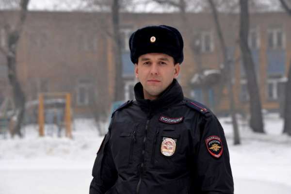 В Хакасии полицейский помог предотвратить пожар в доме пенсионерки