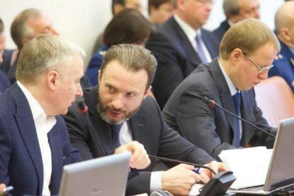 Новыми замами губернатора Усса стали Юрий Лапшин и Сергей Пономаренко