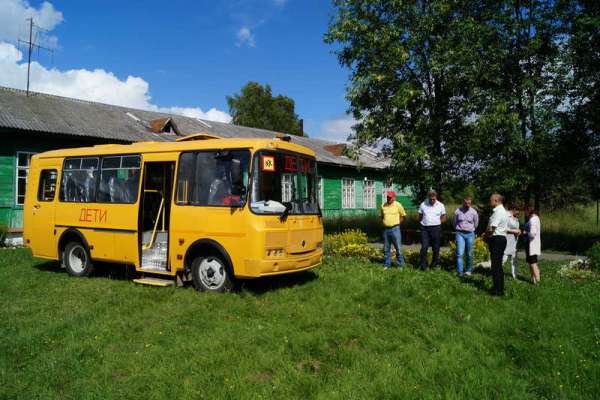 В Курагинском районе новый школьный автобус отправили в тайгу