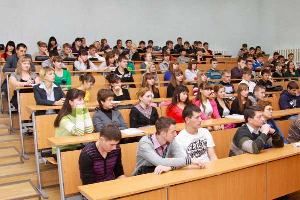 В минусинских средне-специальных учебных заведениях группы заполнены до отказа