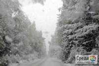 Снег выпал на дорогах Хакасии и Тувы