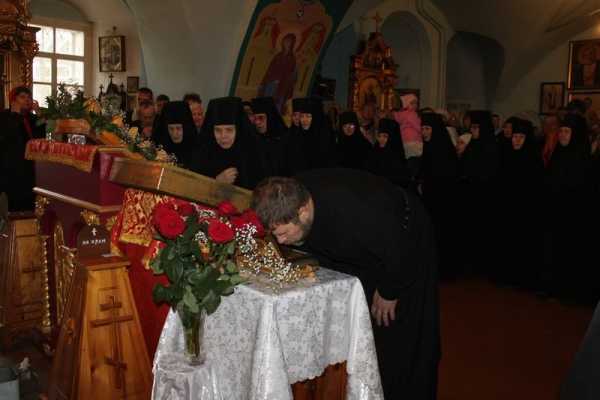 В Минусинск привезут мощи святителя Феофана и чудотворную икону Казанской Божией Матери