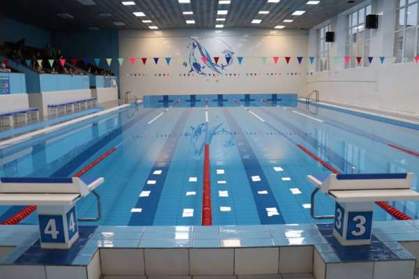 В Абакане открылась запись в спортивную школу по плаванию