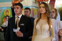 В Минусинске прошла свадьба чемпиона мира по боксу Марка Петровского