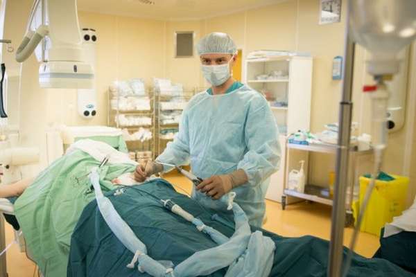 Аритмологи Красноярска сделали операцию пациенту с донорским сердцем