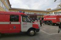 В Черногорске временно эвакуировали более 900 школьников
