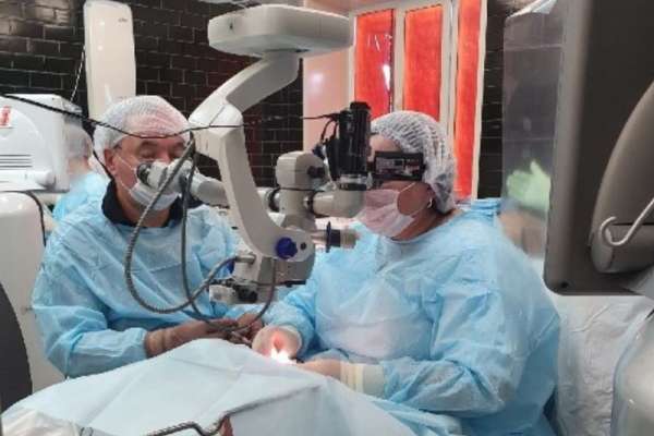 В краевой офтальмологии впервые выполнили операцию по пересадке роговицы