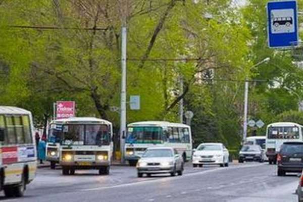 В Абакане в День города изменятся схемы движения двух городских автобусов
