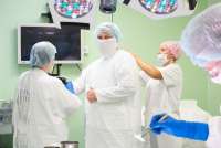 Красноярские врачи удалили огромную опухоль двадцатилетней пациентке