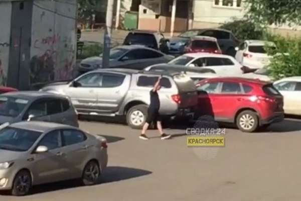 В Красноярске мужчина устроил стрельбу из пистолета