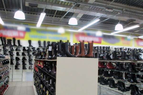 В Красноярске уничтожат более 2 тысяч пар немаркированной обуви