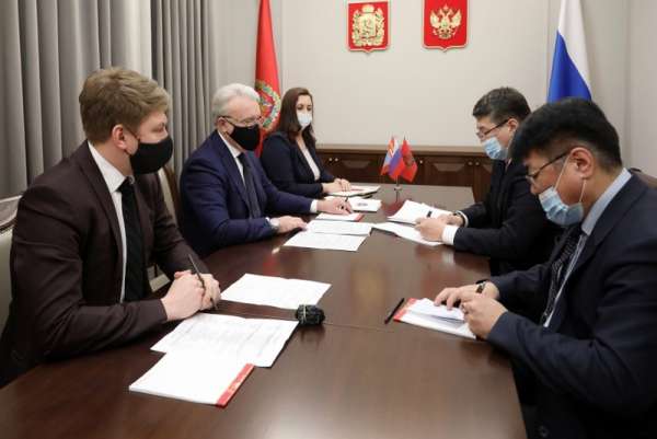 Губернатор Александр Усс и генконсул Монголии обсудили будущее своего сотрудничества