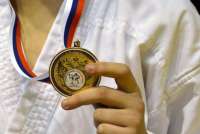 Щелкаем как орешки: Минусинские каратисты взяли 8 золотых медалей на кубке России