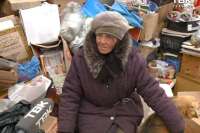 Красноярская пенсионерка живет на улице и не жалеет