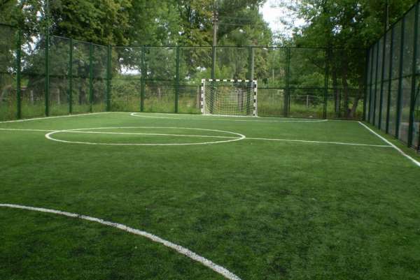 В Краснотуранске открылось новое мини-футбольное поле
