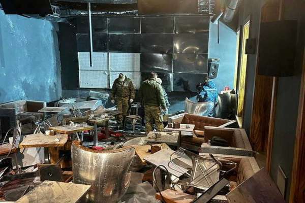 В кафе Санкт-Петербурга произошел взрыв