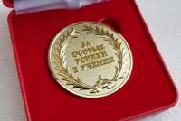 Минусинских выпускников отметили медалями «За особые успехи в учении»