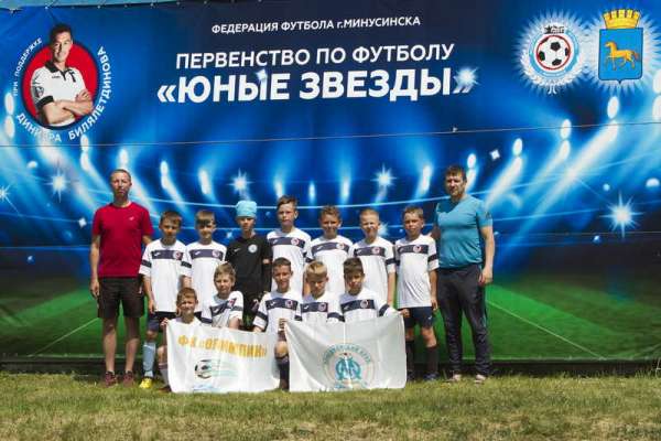 Спортсмены Минусинска стали сильнейшими в первенстве по футболу