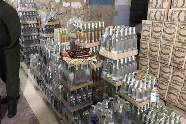 30 тысяч литров контрафактного алкоголя изъято в Абакане