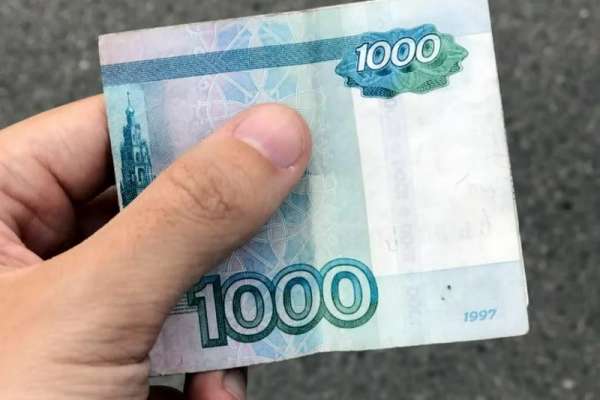 Девять пассажиров получат от автовокзала Абакана по 1000 рублей