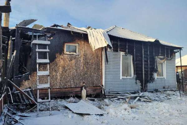 Житель Енисейска поджёг дом бывшей сожительницы вместе с детьми