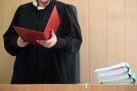 В Минусинске судью пригрозили побить молотком