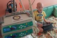 Неоперабельному из-за отдыха врачей мальчику из Минусинска отказали в лечении в Москве