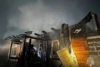 В Хакасии из-за недосмотра за печью сгорели коровник и дачный дом
