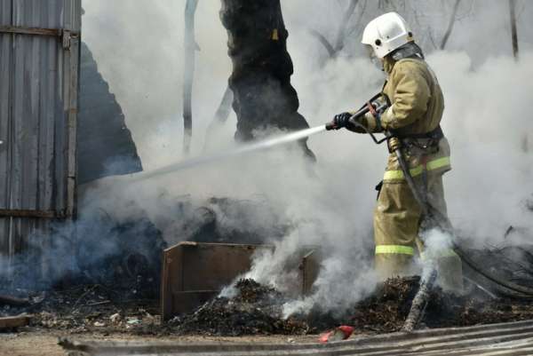 В Хакасии за выходные потушили 9 пожаров, в том числе 5 мусорных свалок