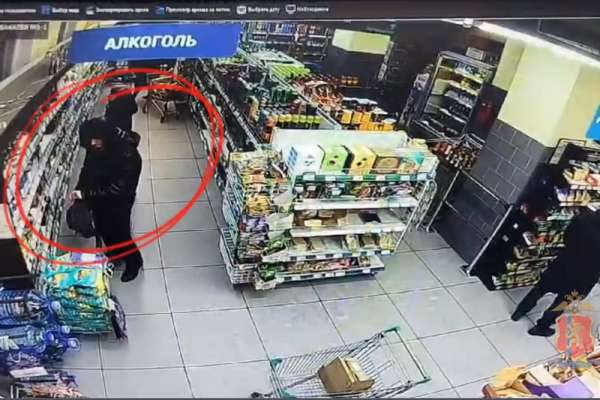 Житель Красноярского края за 10 дней вынес из магазинов более 20 бутылок дорогого алкоголя