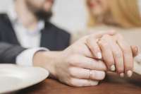 Депутаты Госдумы выдвинули инициативу платить супругам за продолжительный брак