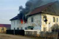 В Хакасии суд ограничил свободу женщины, у которой в пожаре погибли дети