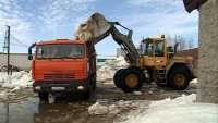 Осушать снеговые лужи в Минусинске будут частники
