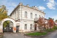 Исторические здания Минусинска: дом по Октябрьской, 67